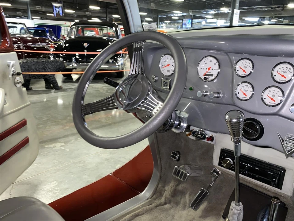 1934 Ford Customline - Image 20 of 29