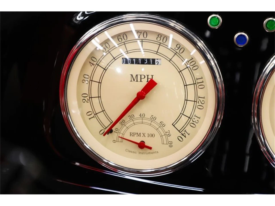 1934 Ford Standard & Deluxe & Super Deluxe - Image 3 of 31