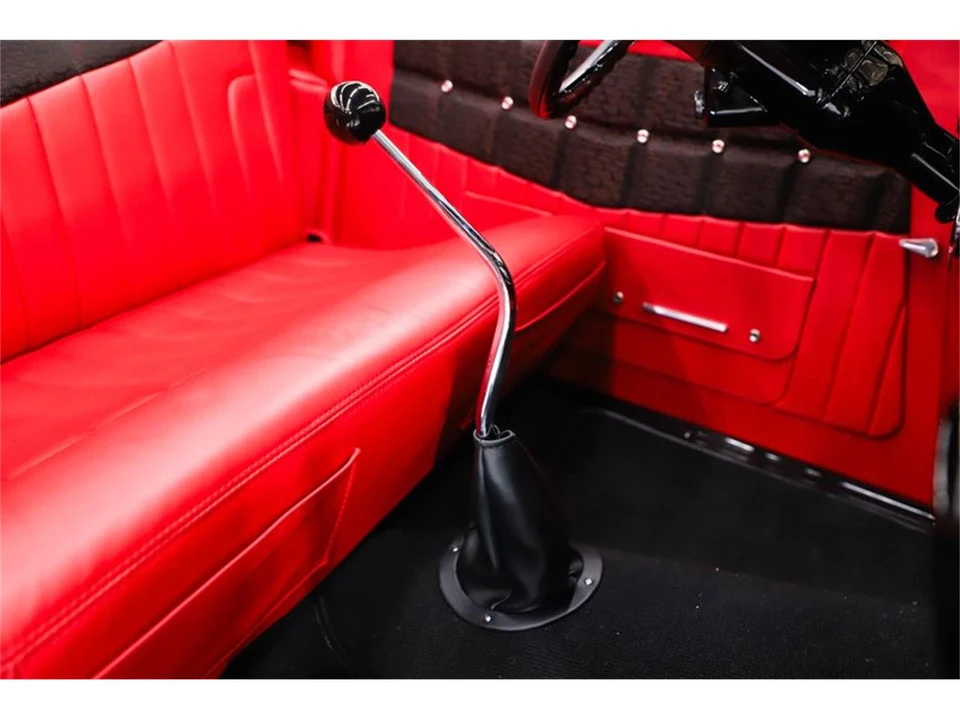1934 Ford Standard & Deluxe & Super Deluxe - Image 4 of 31