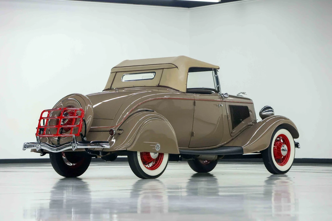 1934 Ford Model 18 & 40 - Image 10 of 31
