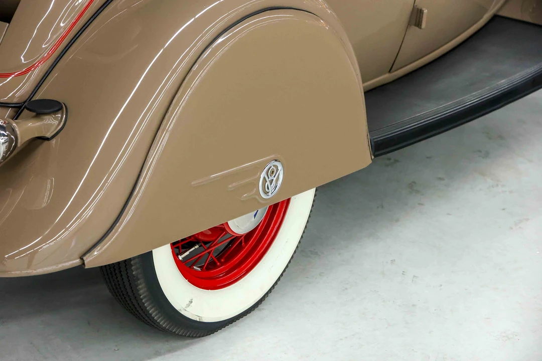 1934 Ford Model 18 & 40 - Image 31 of 31