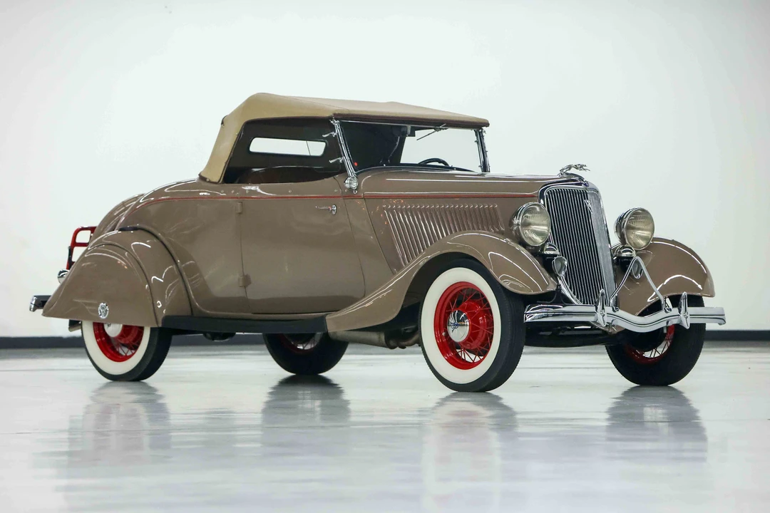 1934 Ford Model 18 & 40 - Image 4 of 31