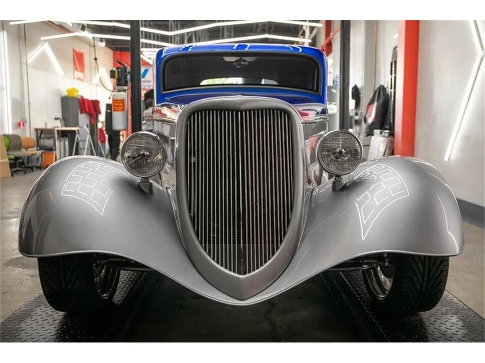 1934 Ford Standard & Deluxe & Super Deluxe - Image 2 of 20