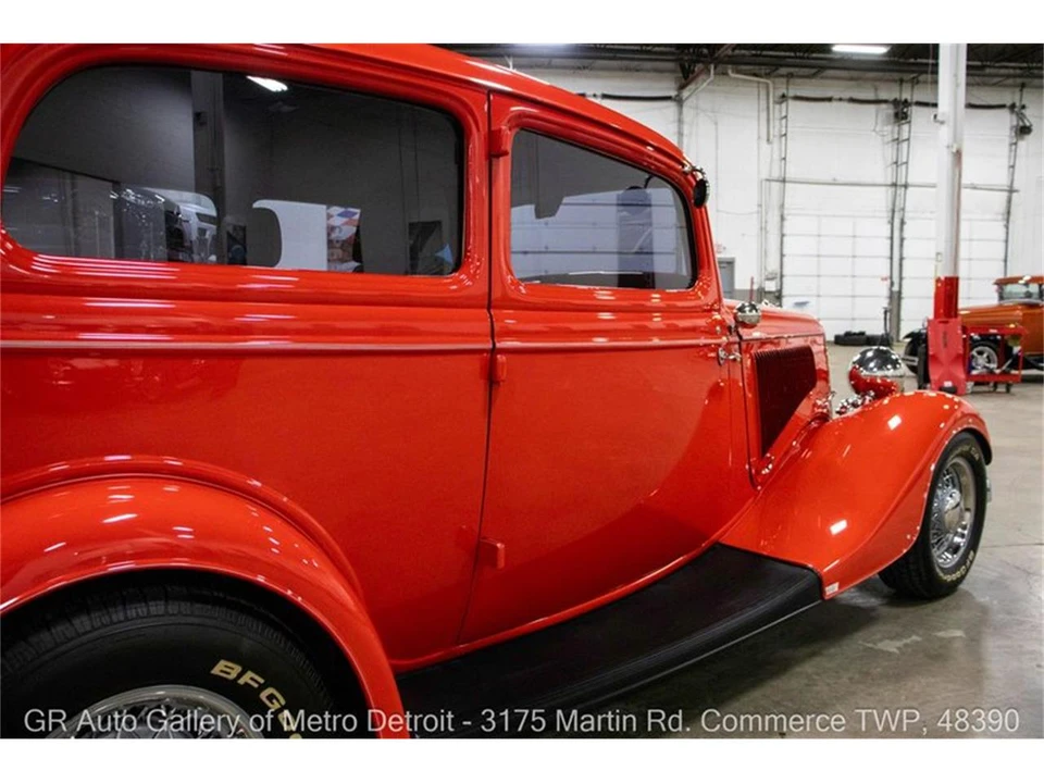 1934 Ford Standard & Deluxe & Super Deluxe - Image 23 of 31