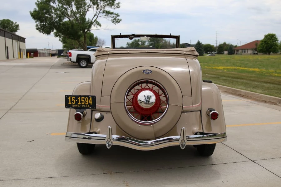 1934 Ford Model 18 & 40 - Image 5 of 31