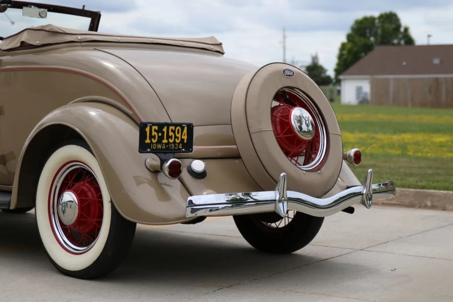 1934 Ford Model 18 & 40 - Image 14 of 31