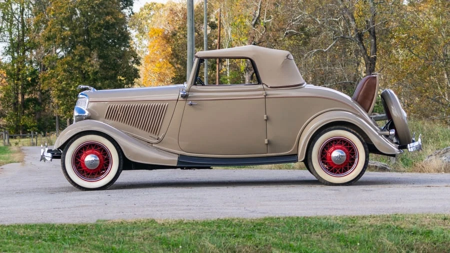 1934 Ford Model 18 & 40 - Image 2 of 12