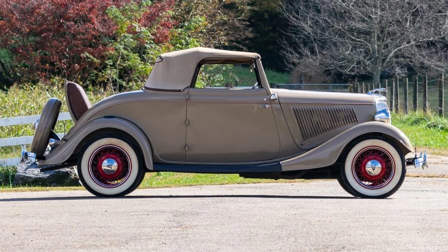 1934 Ford Model 18 & 40 - Image 8 of 12