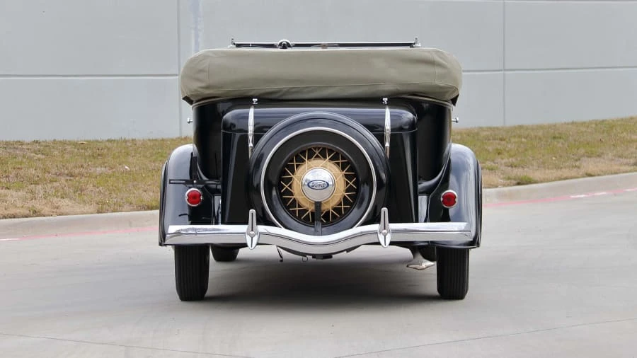 1934 Ford Model 18 & 40 - Image 15 of 23