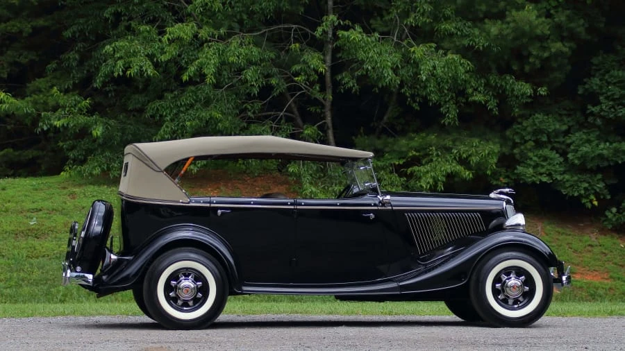 1934 Ford Model 18 & 40 - Image 8 of 12
