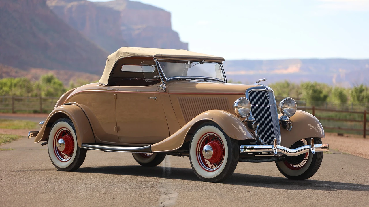 1934 Ford Model 18 & 40 - Image 12 of 31