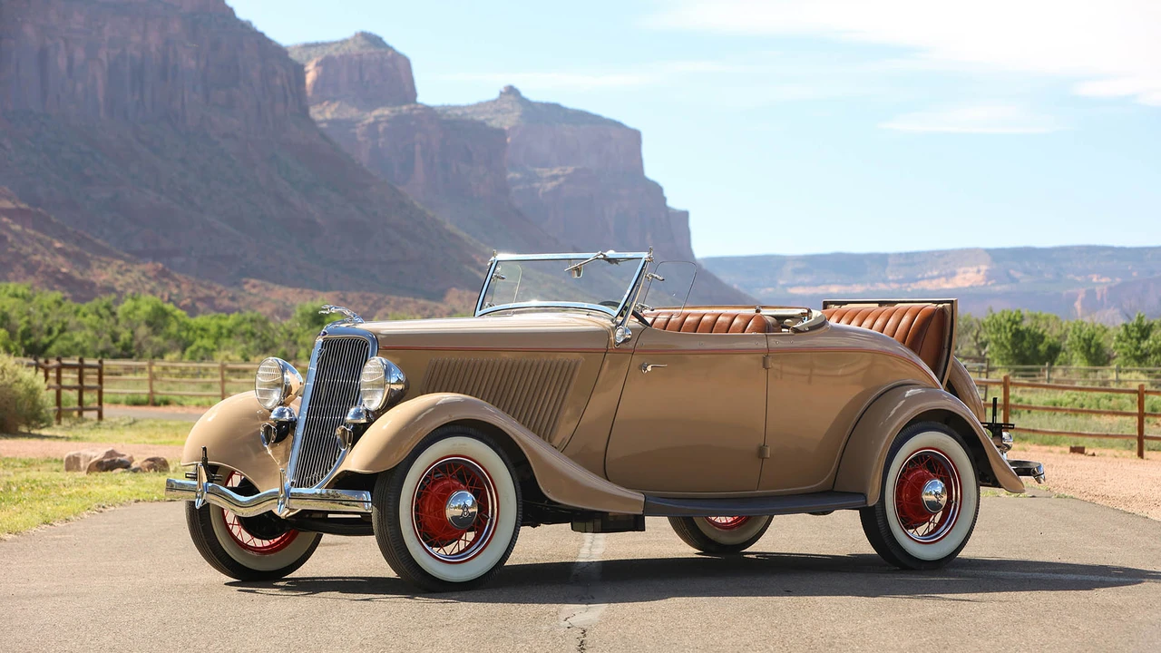 1934 Ford Model 18 & 40 - Image 4 of 31