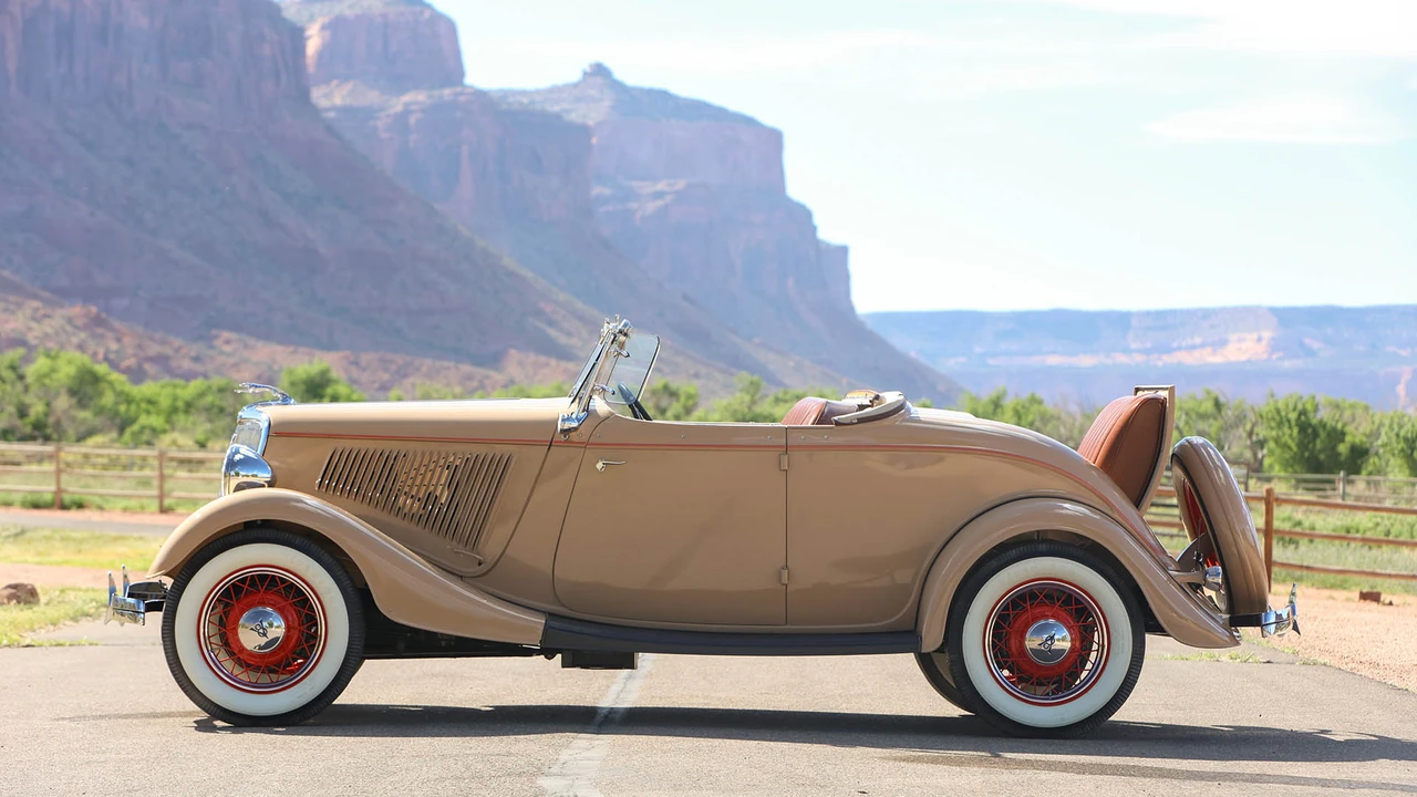 1934 Ford Model 18 & 40 - Image 5 of 31