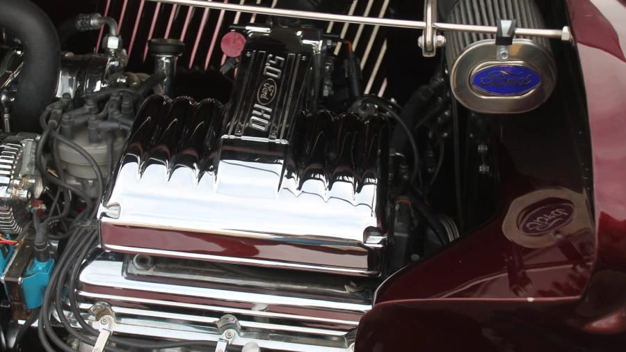 1934 Ford Model 18 & 40 - Image 8 of 12
