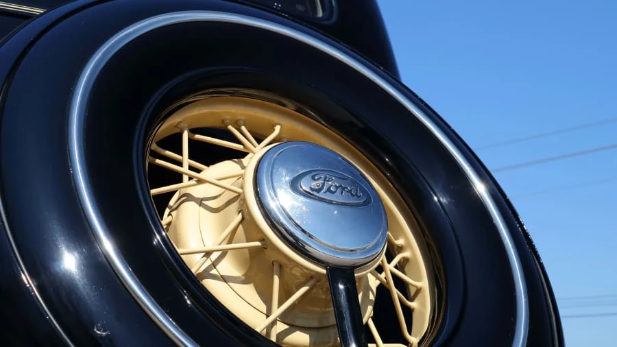 1934 Ford Model 18 & 40 - Image 11 of 12