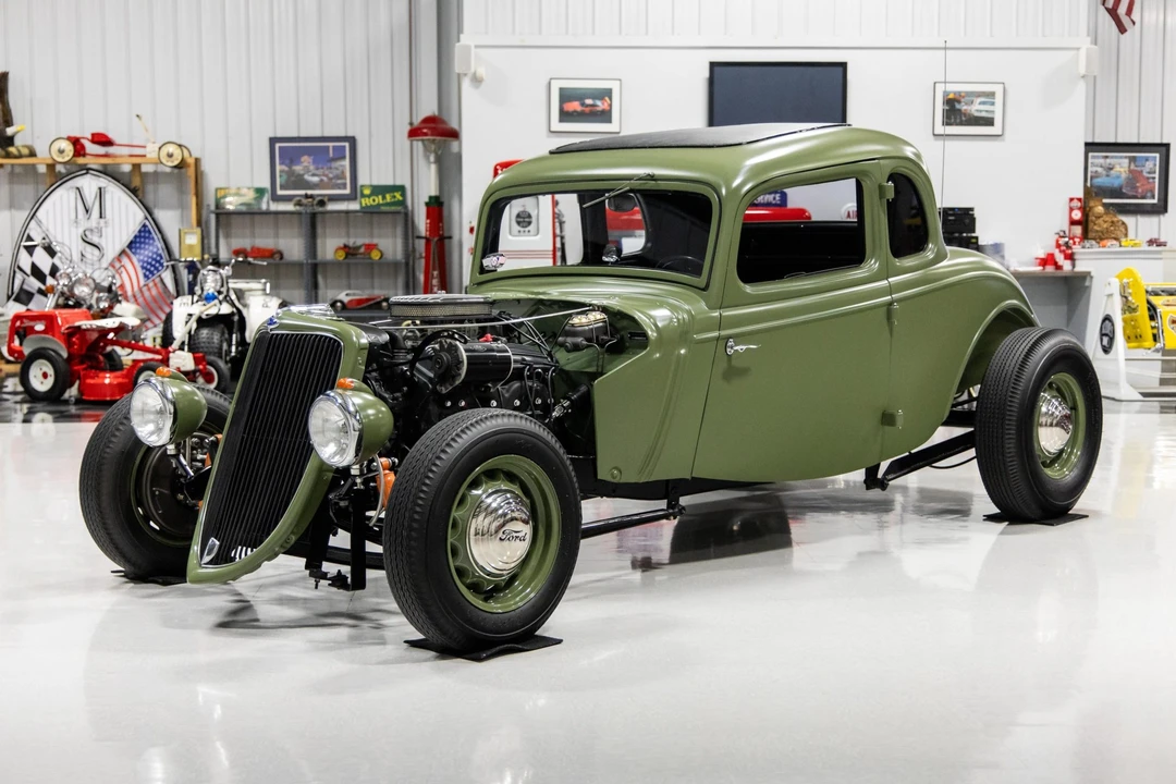 1934 Ford Model 18 & 40 - Image 3 of 31