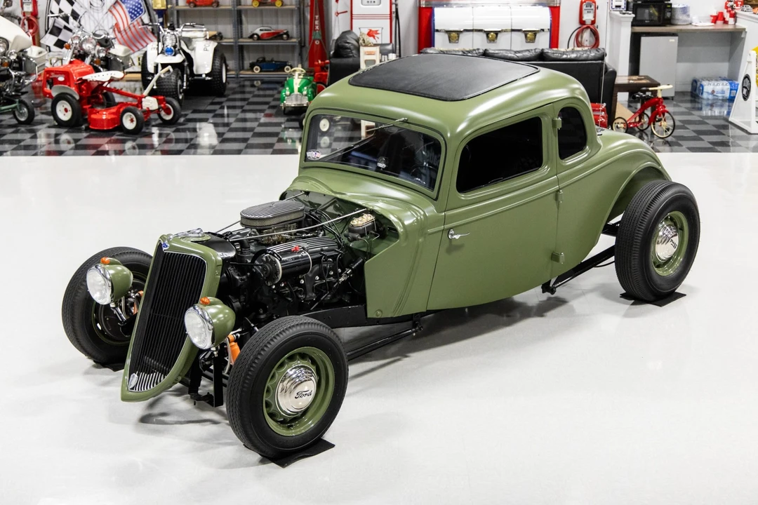 1934 Ford Model 18 & 40 - Image 12 of 31