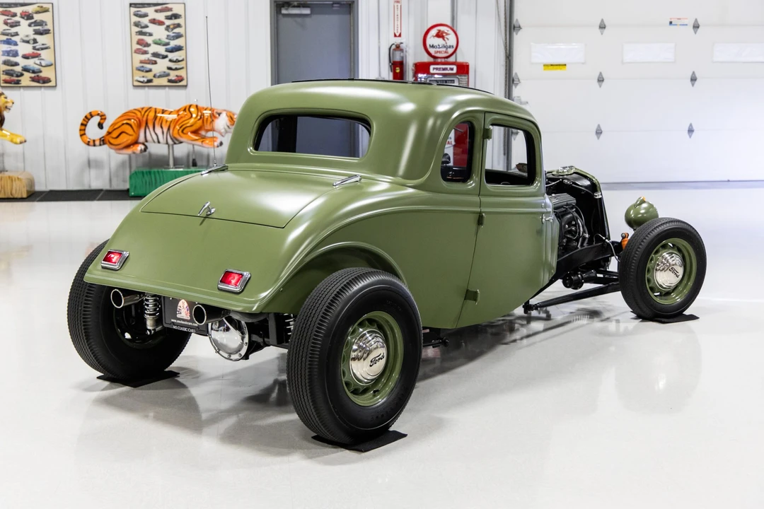 1934 Ford Model 18 & 40 - Image 16 of 31