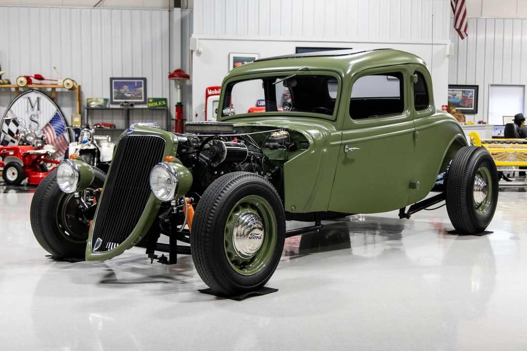 1934 Ford Model 18 & 40 - Image 24 of 31