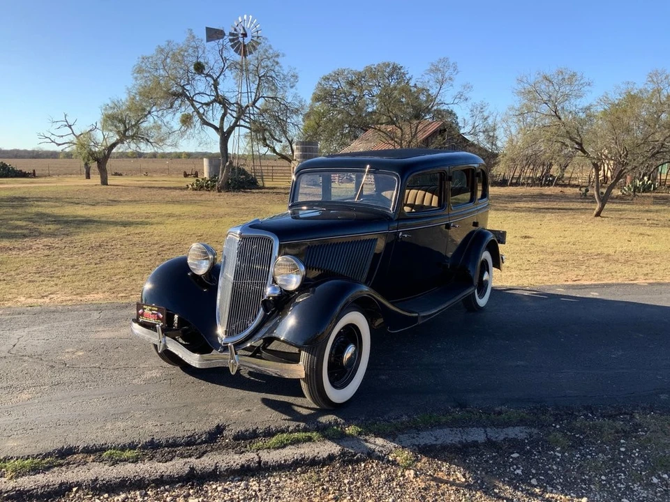 1934 Ford Model 18 & 40 - Image 11 of 12