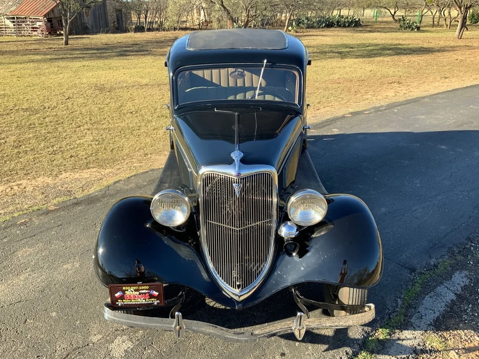 1934 Ford Model 18 & 40 - Image 9 of 12