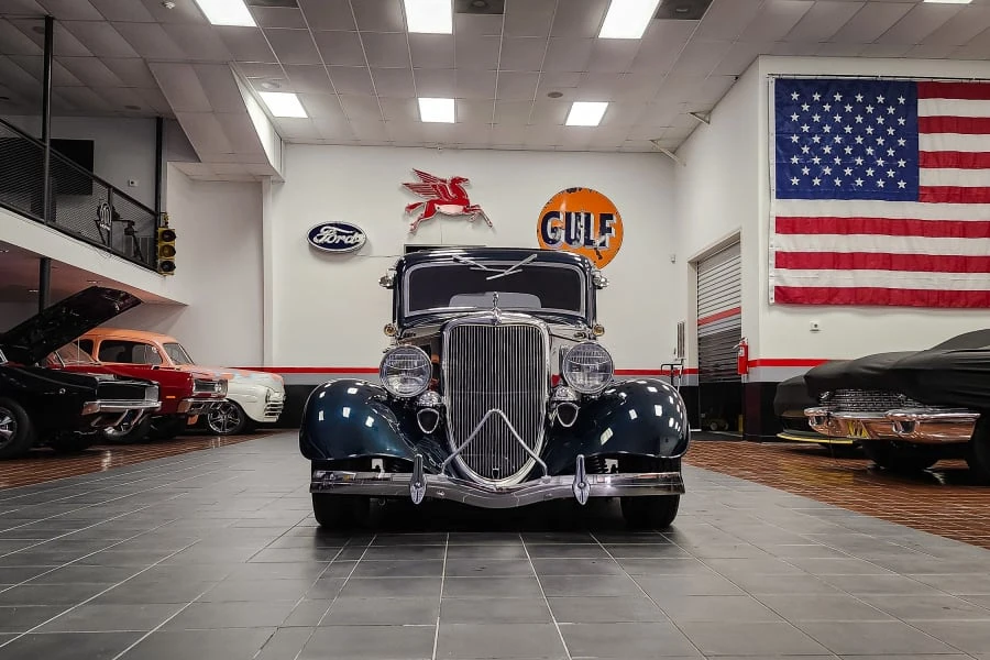 1934 Ford Model 18 & 40 - Image 4 of 31