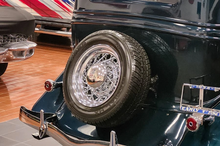 1934 Ford Model 18 & 40 - Image 13 of 31