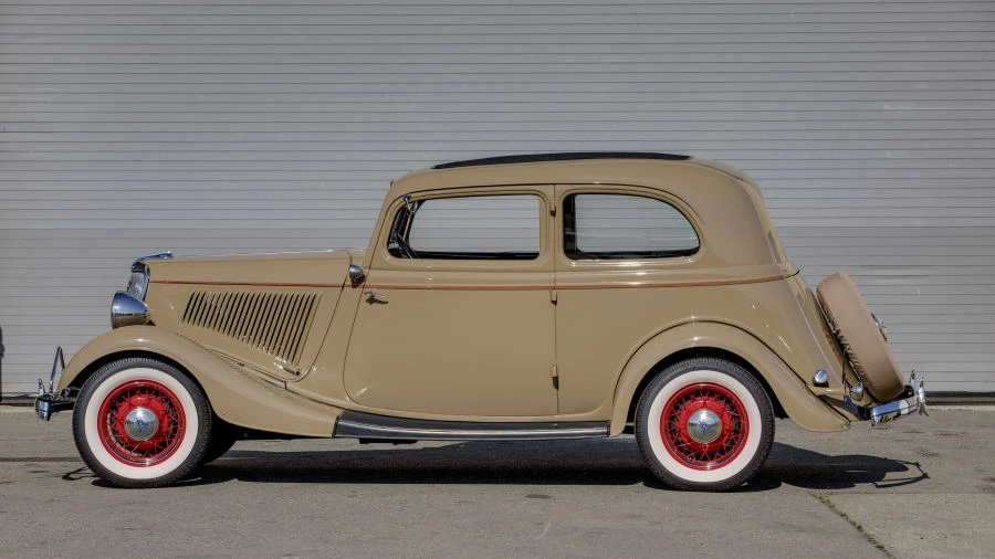 1934 Ford Model 18 & 40 - Image 2 of 12