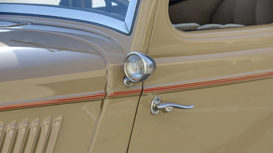1934 Ford Model 18 & 40 - Image 10 of 12