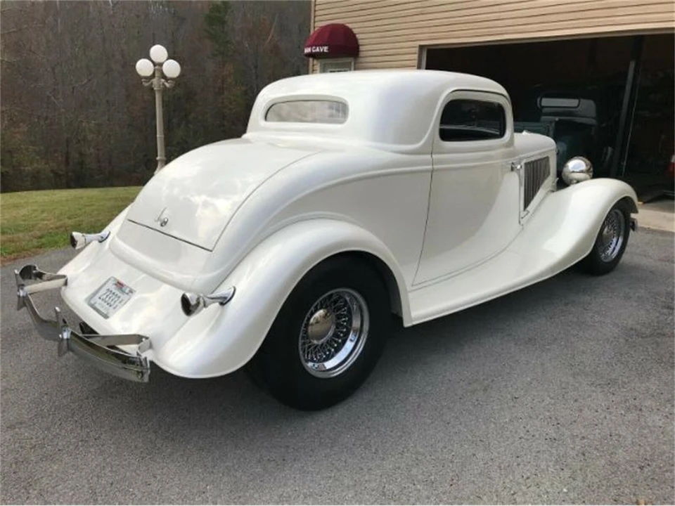 1934 Ford Model 18 & 40 - Image 2 of 17