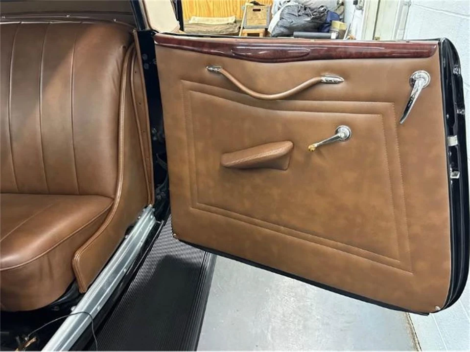 1934 Ford Model 18 & 40 - Image 12 of 17