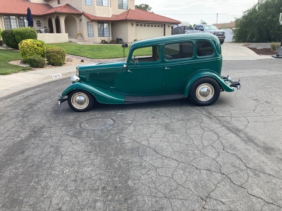 1934 Ford Model 18 & 40 - Image 3 of 9