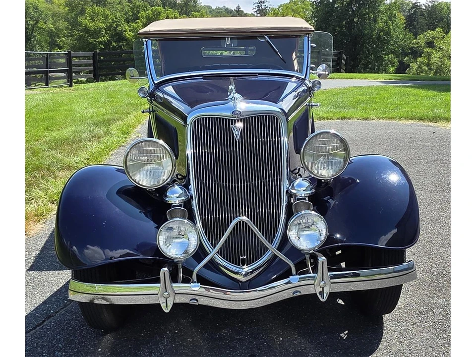 1934 Ford Model 18 & 40 - Image 16 of 31