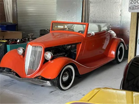 1934 Ford Model 40 Cabriolet