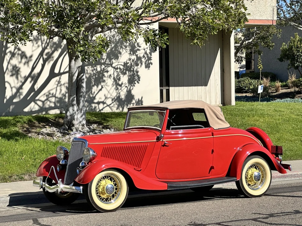 1934 Ford Model 18 & 40 - Image 20 of 31