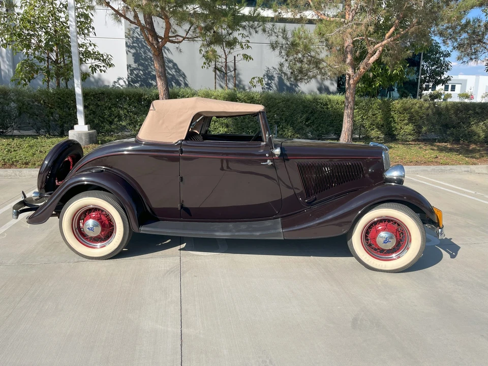 1934 Ford Model 18 & 40 - Image 10 of 31
