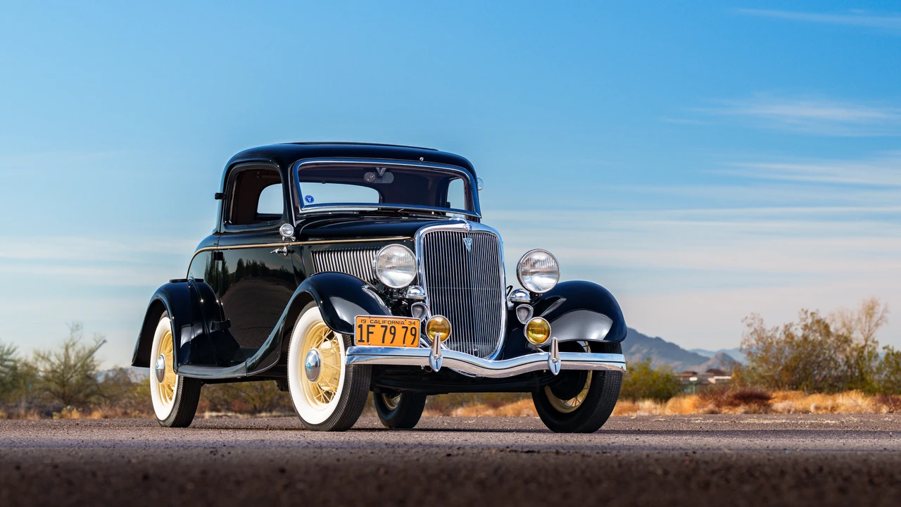 1934 Ford Model 18 & 40 - Image 26 of 31