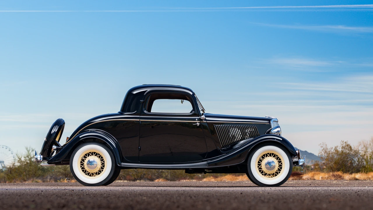 1934 Ford Model 18 & 40 - Image 20 of 31