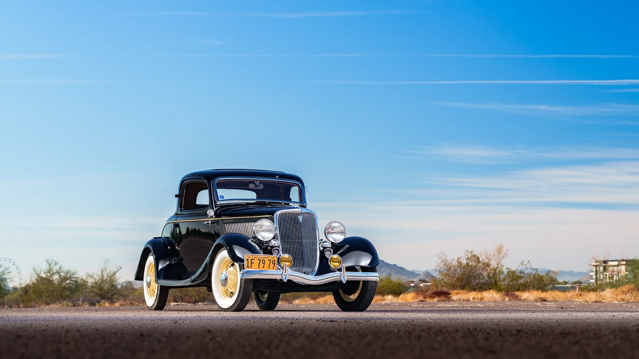 1934 Ford Model 18 & 40 - Image 24 of 31
