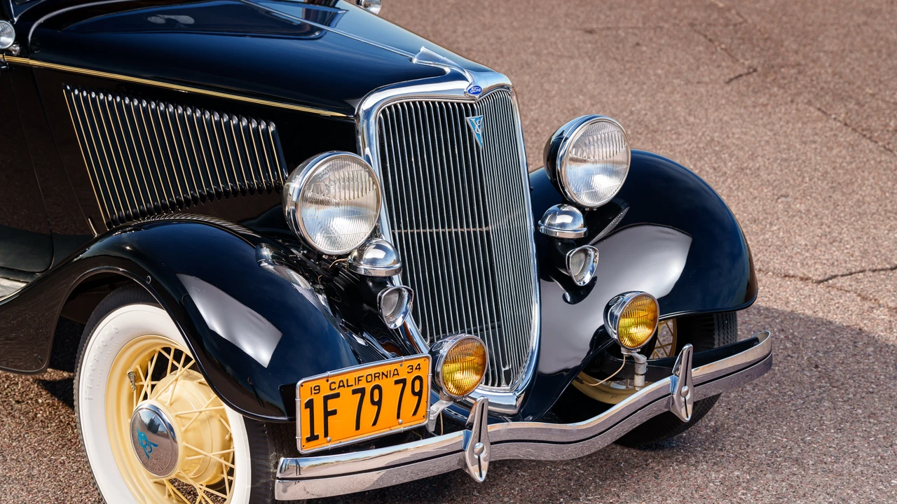 1934 Ford Model 18 & 40 - Image 30 of 31