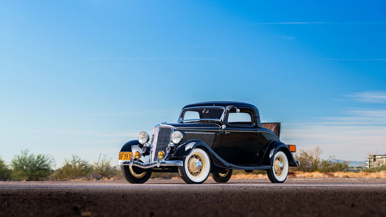 1934 Ford Model 18 & 40 - Image 4 of 31