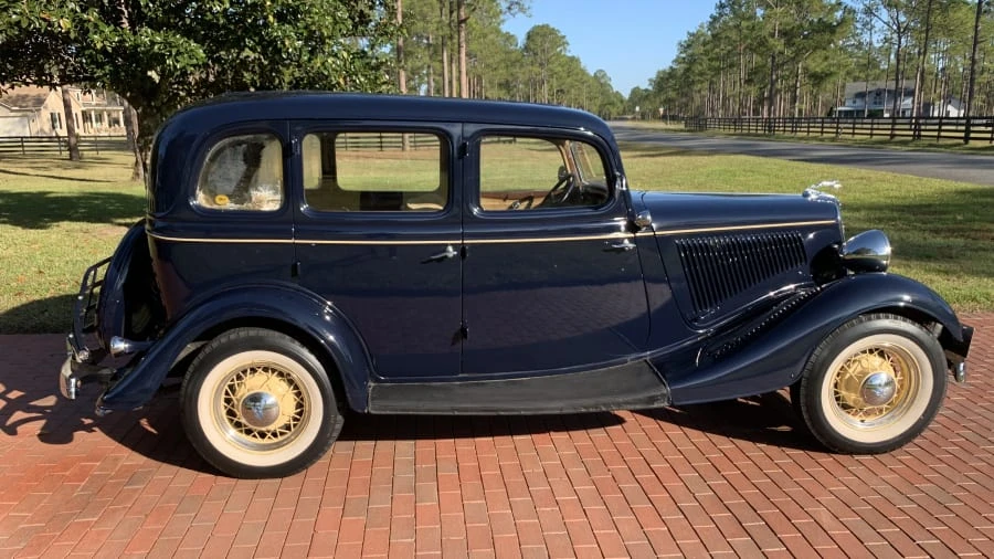 1934 Ford Model 18 & 40 - Image 2 of 11