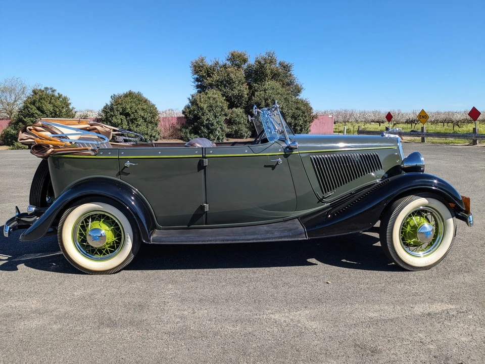1934 Ford Model 18 & 40 - Image 12 of 31