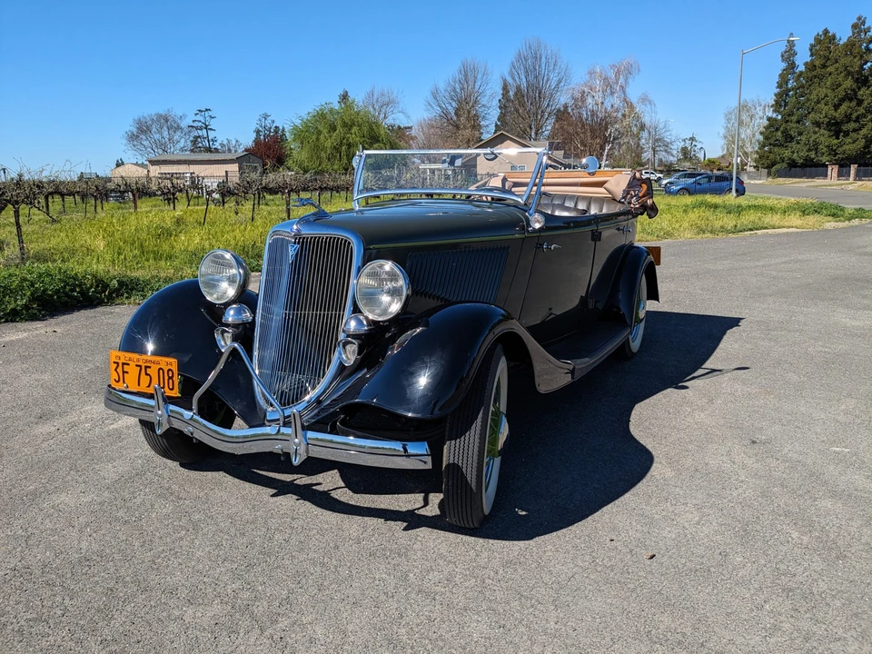 1934 Ford Model 18 & 40 - Image 2 of 31