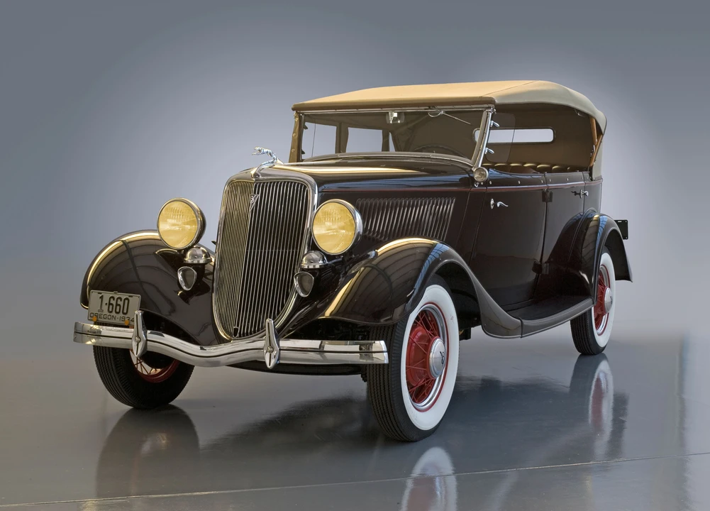 1934 Ford Model 18 & 40 - Image 2 of 6