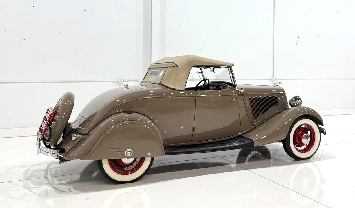 1934 Ford Model 18 & 40 - Image 23 of 31