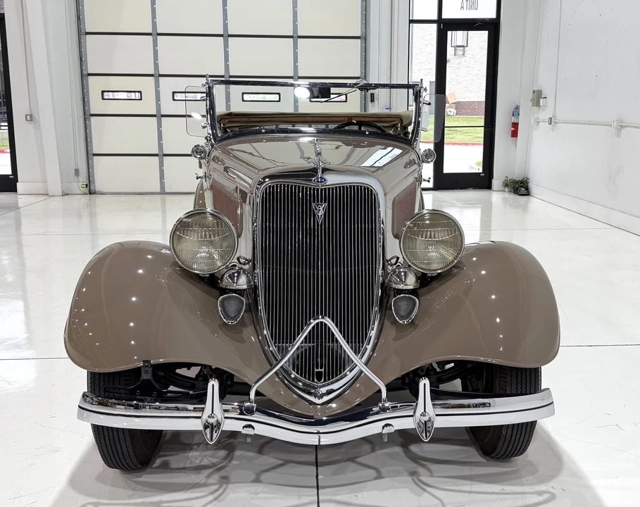 1934 Ford Model 18 & 40 - Image 5 of 31