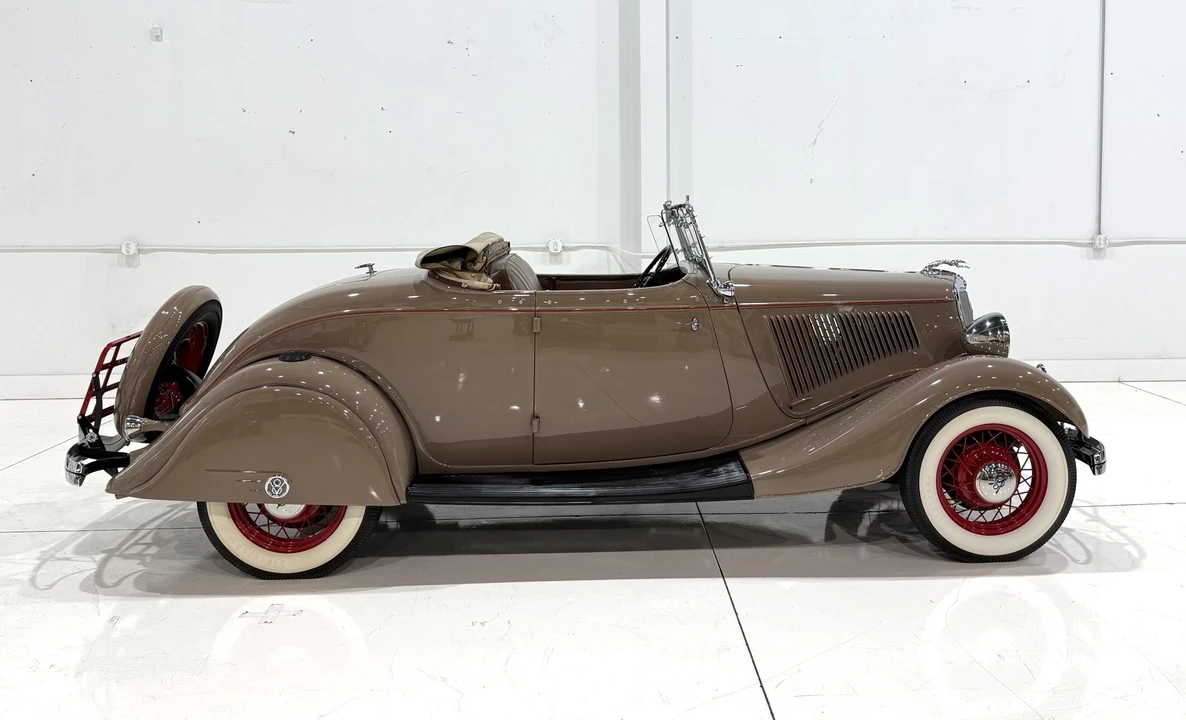 1934 Ford Model 18 & 40 - Image 10 of 31