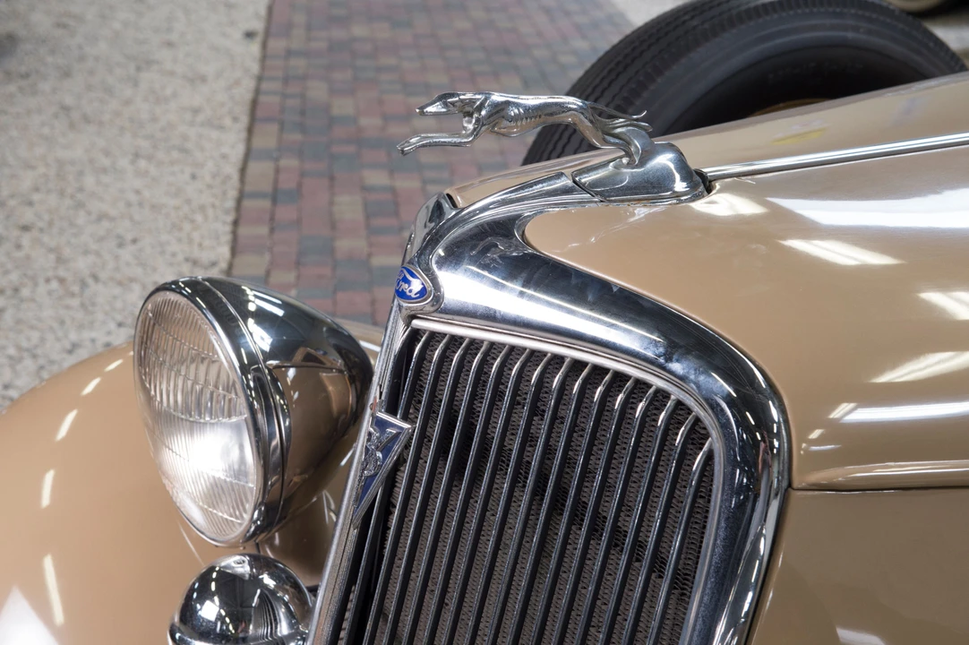 1934 Ford Model 18 & 40 - Image 4 of 8