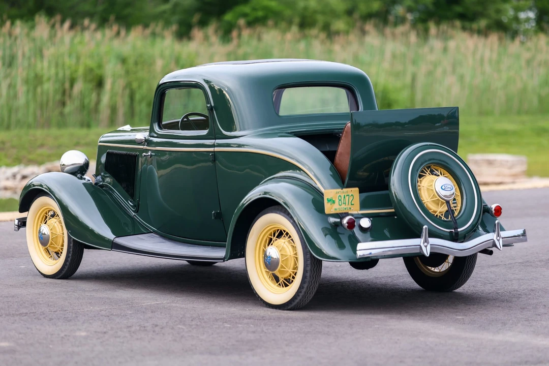 1934 Ford Model 18 & 40 - Image 16 of 31